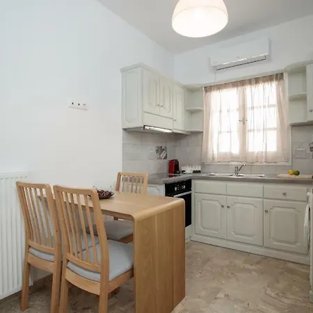 Downtown Cosy Naxos Apartamento